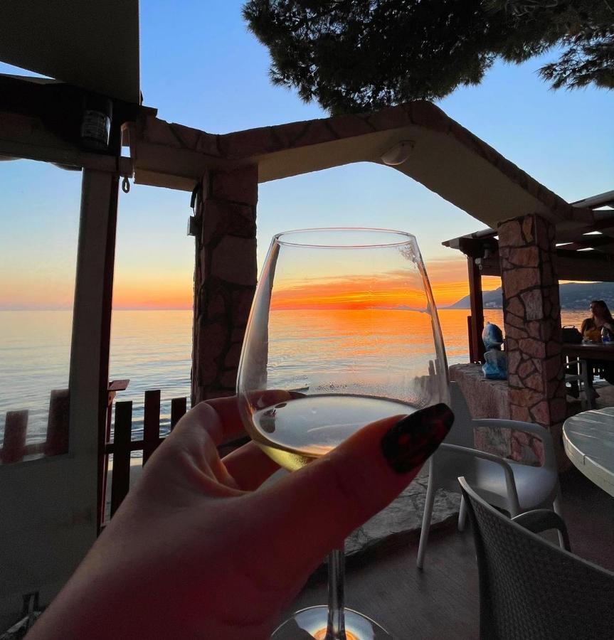 Molla Hotel Restorant Shëngjin Eksteriør bilde
