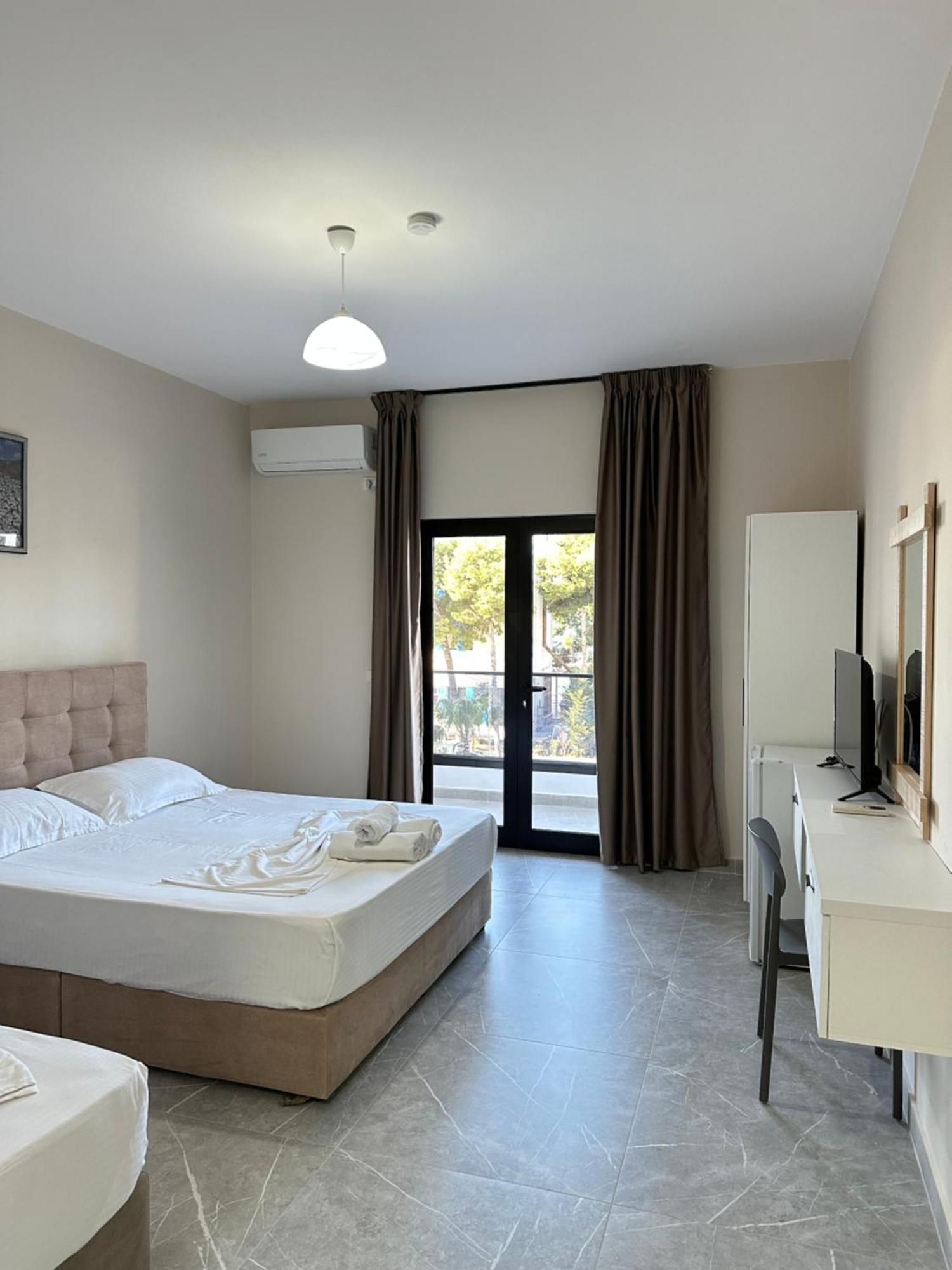 Molla Hotel Restorant Shëngjin Eksteriør bilde