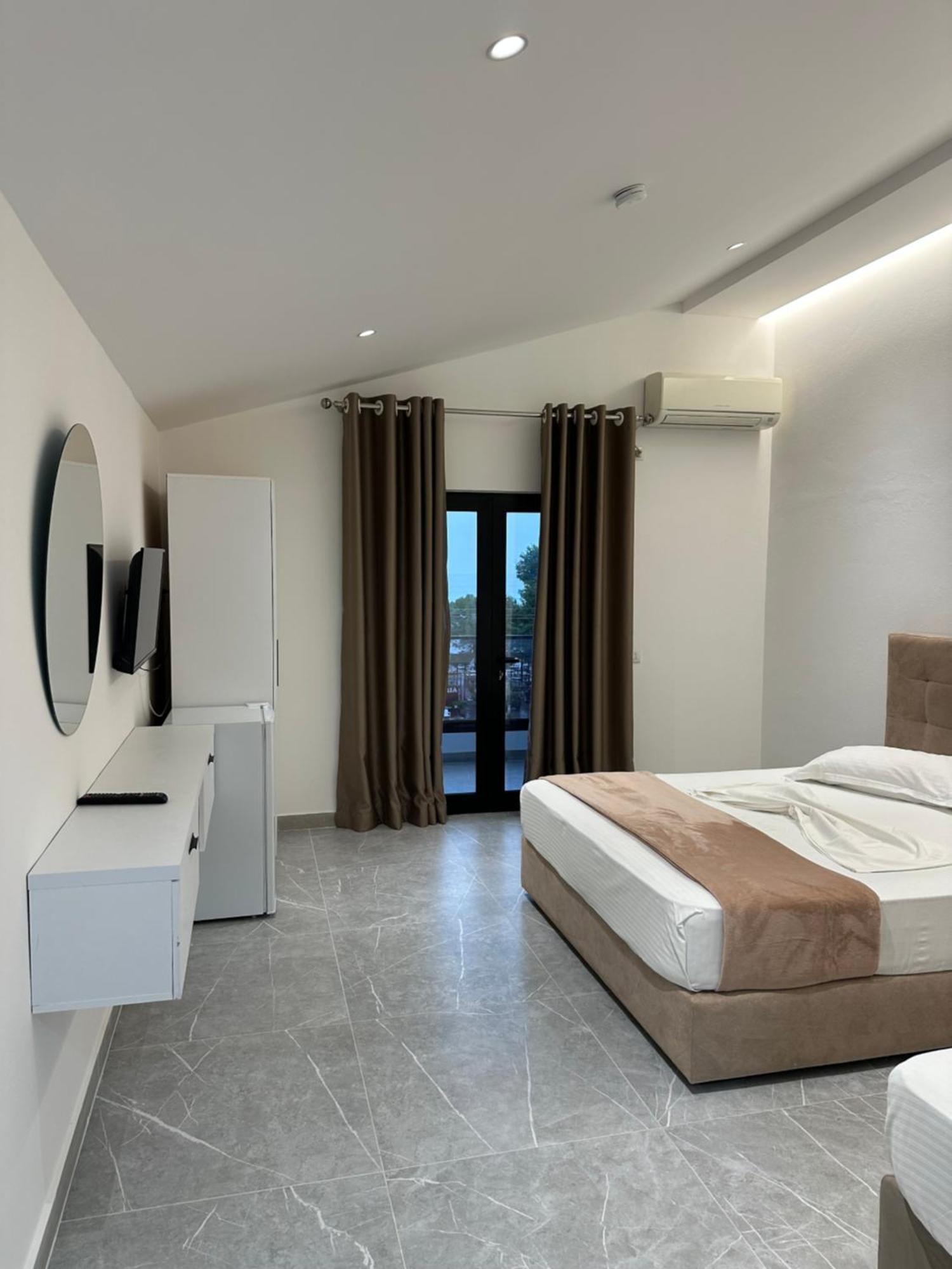 Molla Hotel Restorant Shëngjin Eksteriør bilde