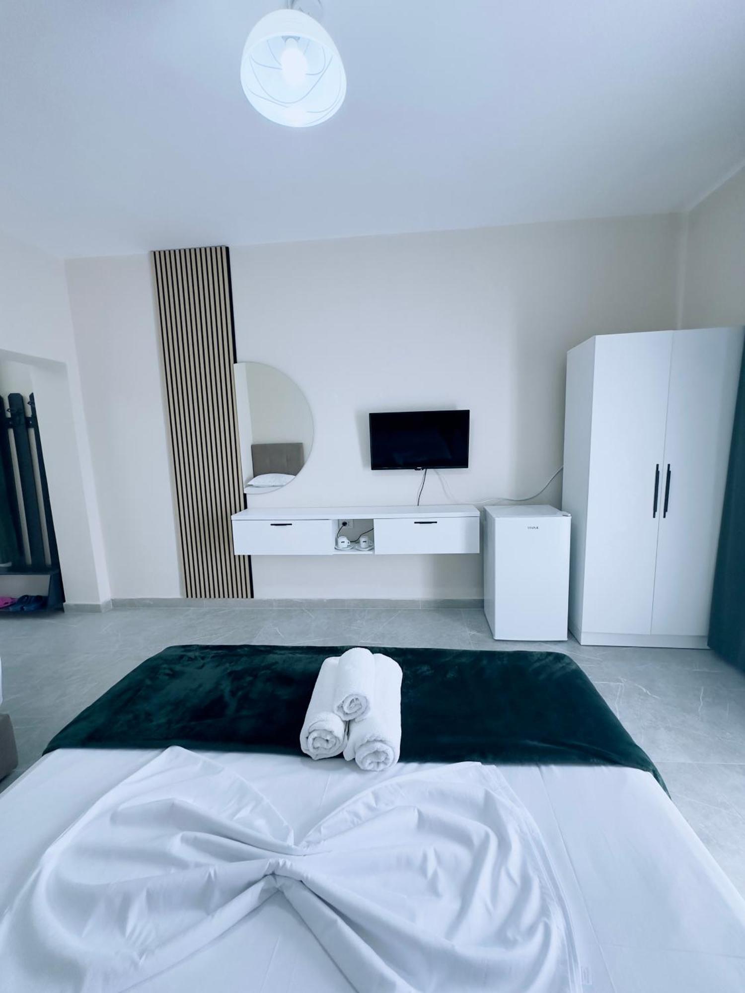 Molla Hotel Restorant Shëngjin Eksteriør bilde